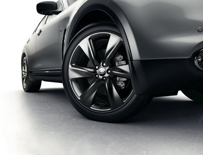 2015_infiniti_qx70_07 (1).jpg
